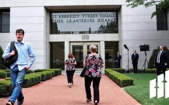 Judge Delays Ruling on Trump's Move to Fire Federal Reserve Governor Cook