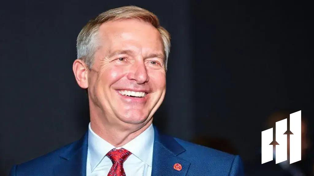 Canadian CEOs Urge Mark Carney to Adopt US-Style Tax Cuts